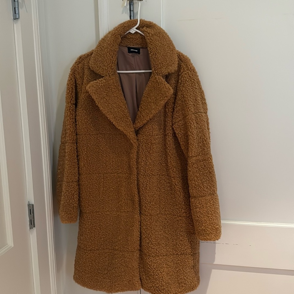 Monroe teddy bear jacket. Perfect for and winter. Worn once.